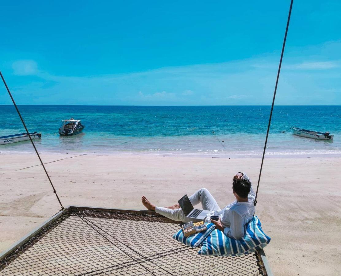 บลู เต่า บีช โฮเต็ล โรงแรม เกาะเต่า